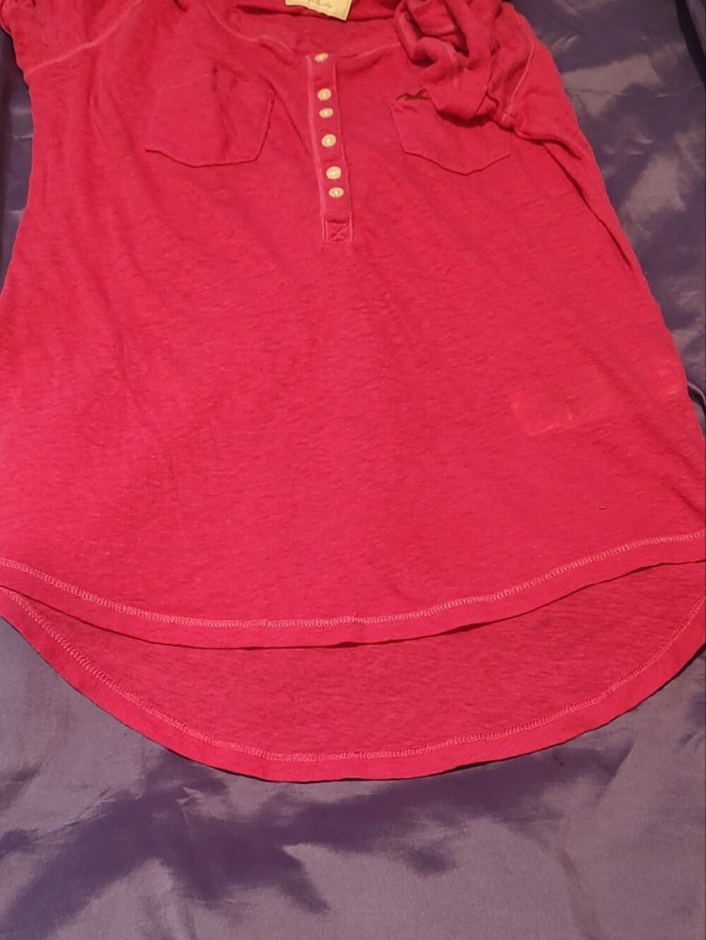 Hollister Hot Pink Short Sleeve Henley Tee - Picture 4 of 4